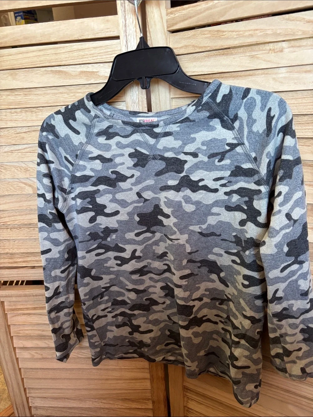 Boys Grey Camouflage Long Sleeve Sleep Tee Large